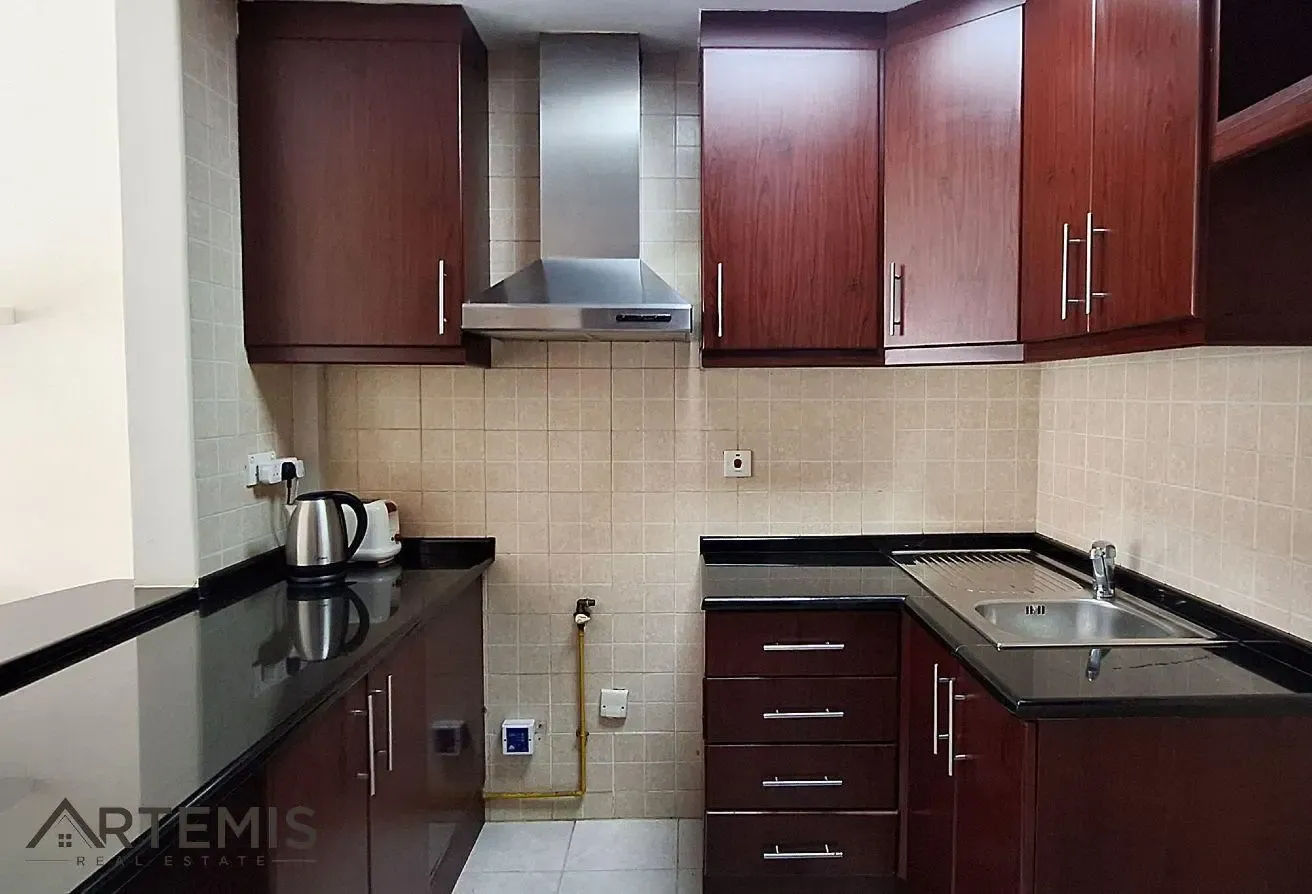 Pool View |Bright Studio |Multiple Cheques|Vacant