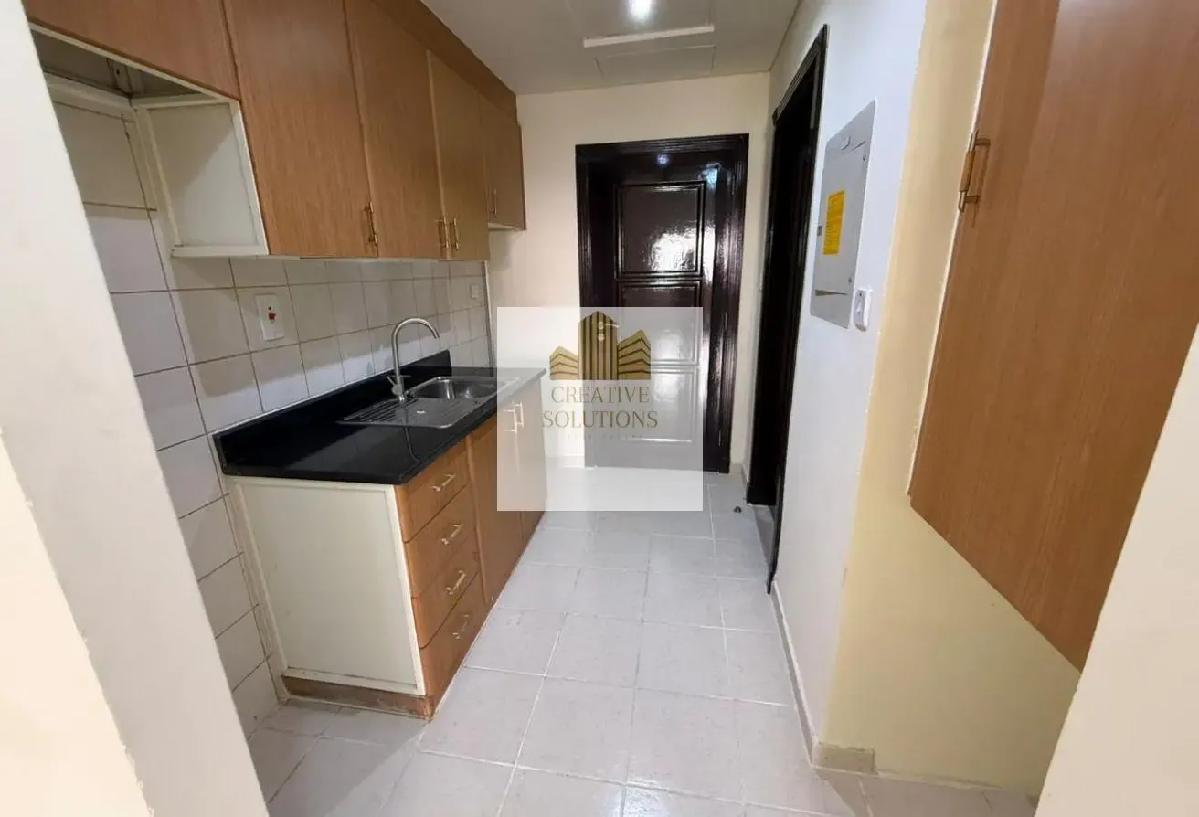 CHILLER FREE STUDIO READY TO MOVE WITH BALCONY ||