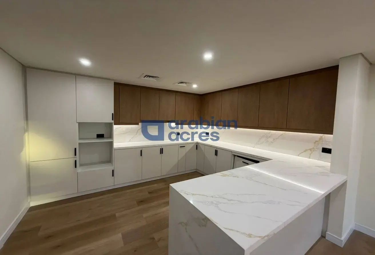 Fully Renovated | Store & Laundry | Close to Pool