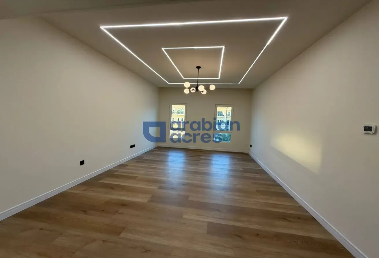 Fully Renovated | Store & Laundry | Close to Pool