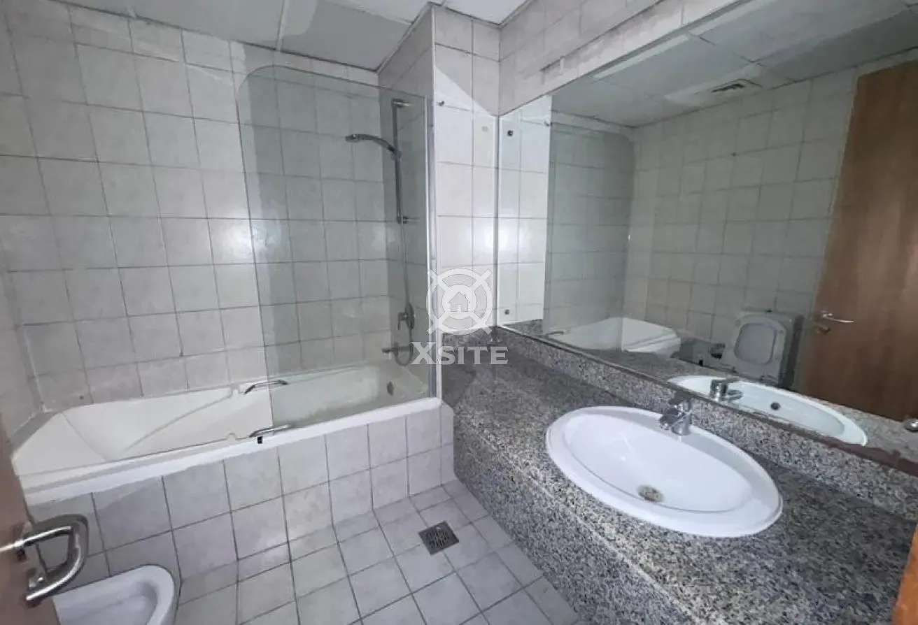 Unfurnished 1 BR | Homely Unit | Community View