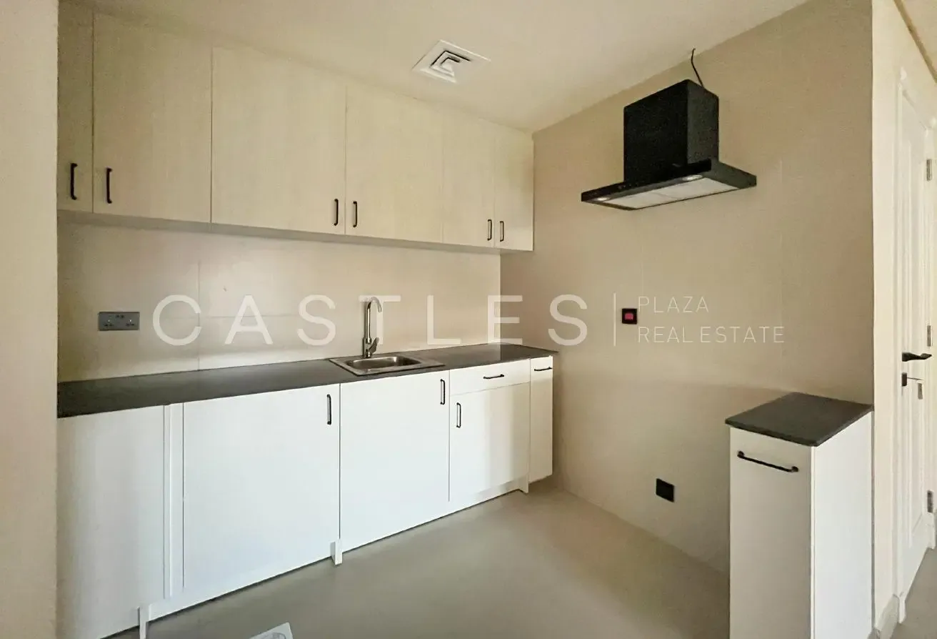 1 Bedroom | Vacant | Near Market | Fully Upgraded