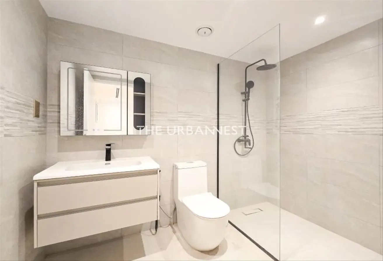 Fully Renovated | Modern Finishing | Vacant