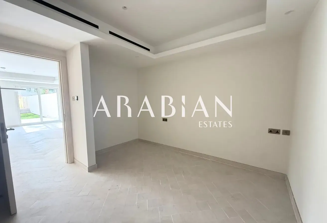 Newly Renovated | Extended | Close to Pool and Park