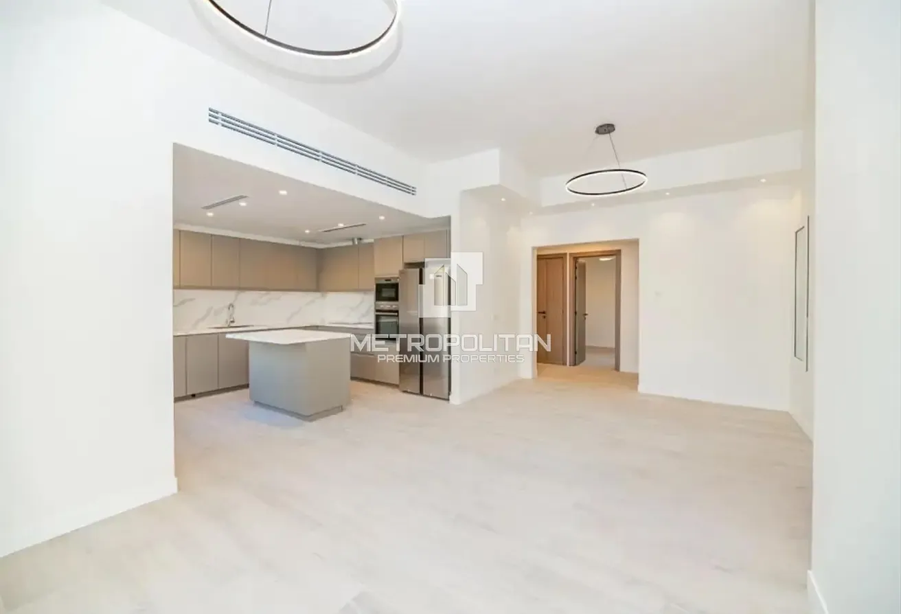 Fully Upgraded | 3BR + Study | Huge Corner Plot
