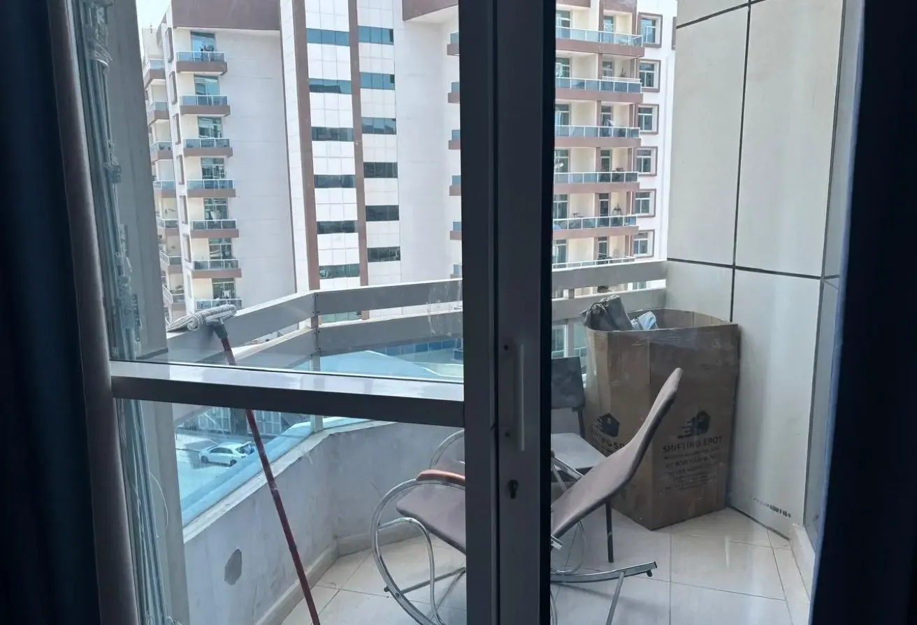 Furnished 1 BR Apartment in Dubai Silicon Oasis