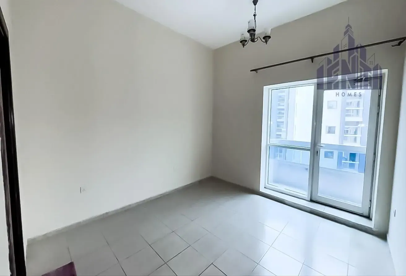 Spacious & Bright 1-Bedroom Apartment | Axis 4