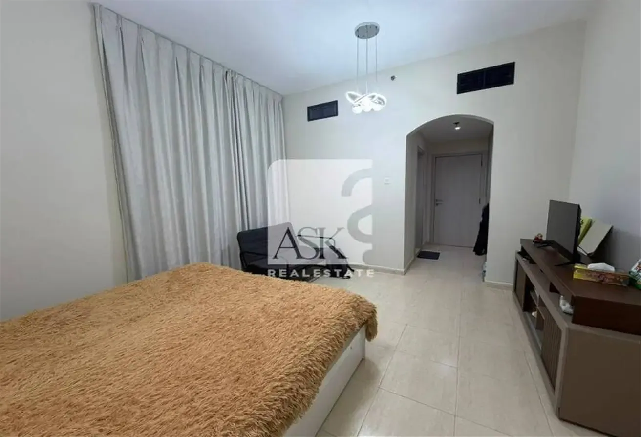 Fully Renovated | Brand-New Premium Furniture | Siemens Kitchen