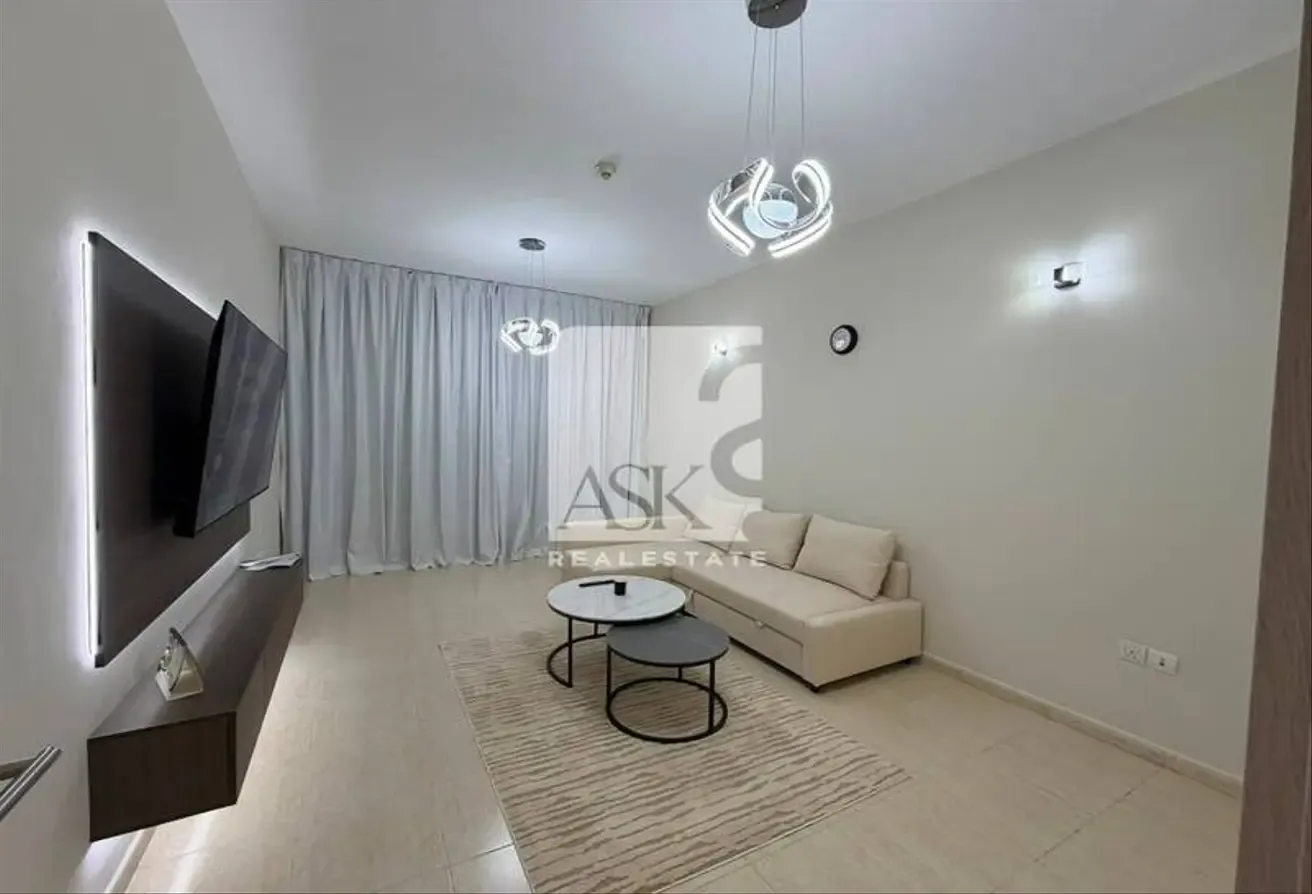 Fully Renovated | Brand-New Premium Furniture | Siemens Kitchen