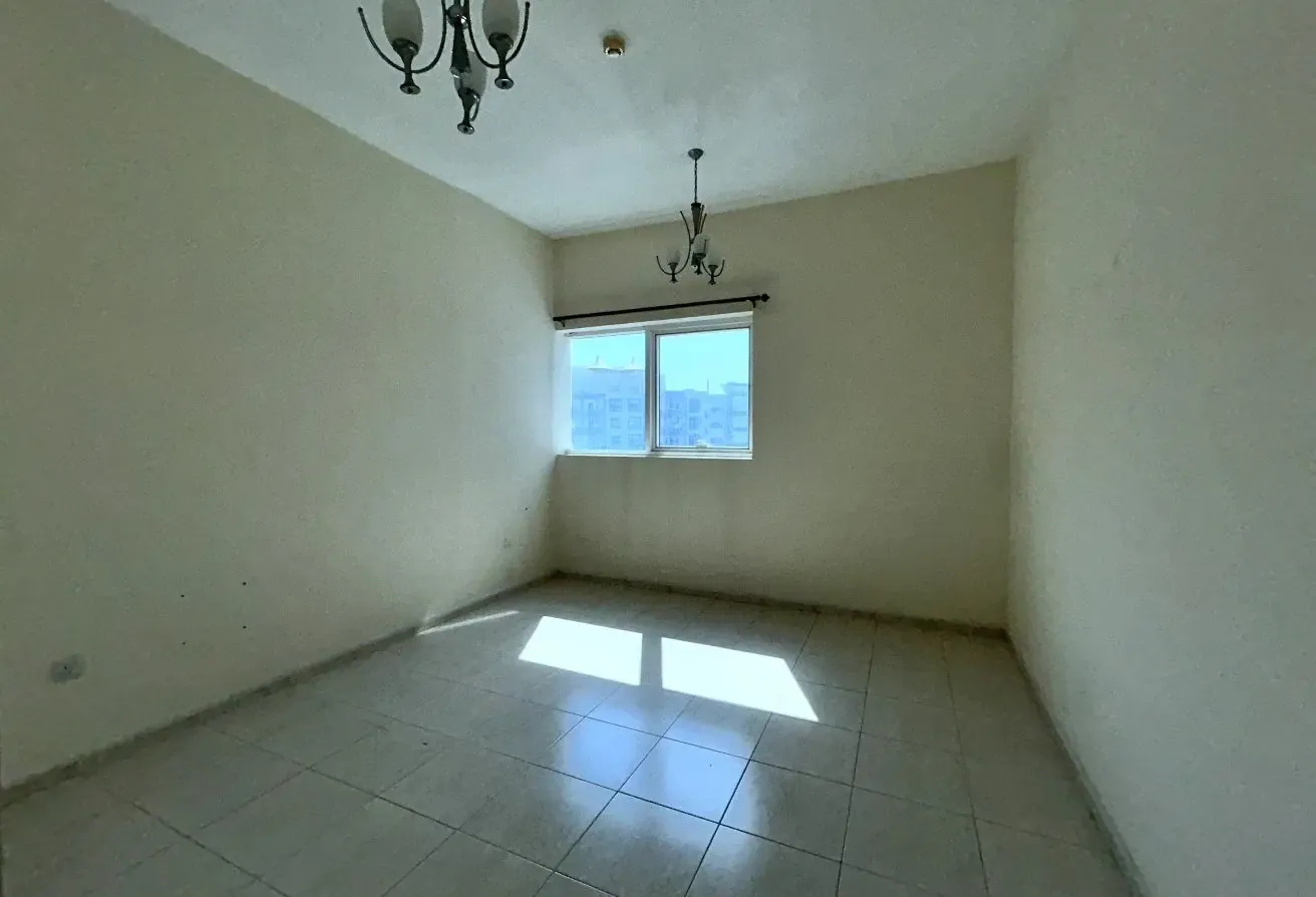 Well Maintained l Axis 2 l With Balcony l 1 BR Apt