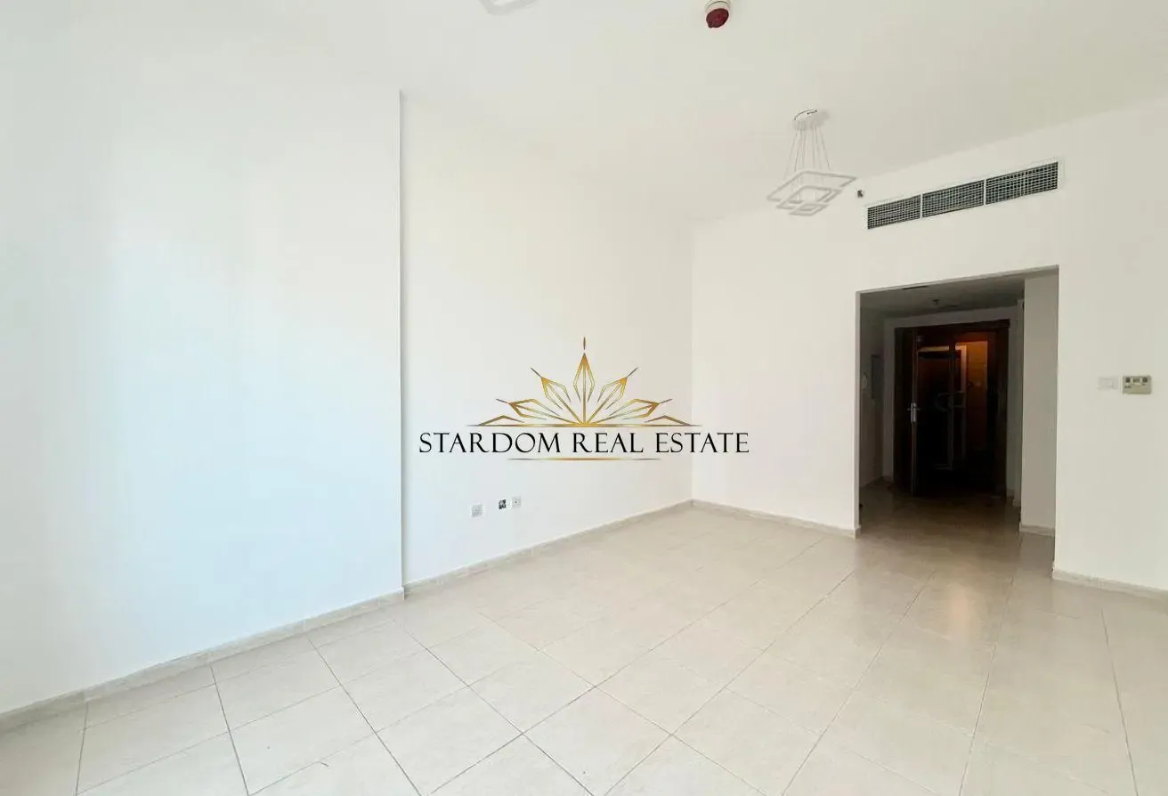 1 BEDROOM | SWIMMING POOL VIEW | VACANT