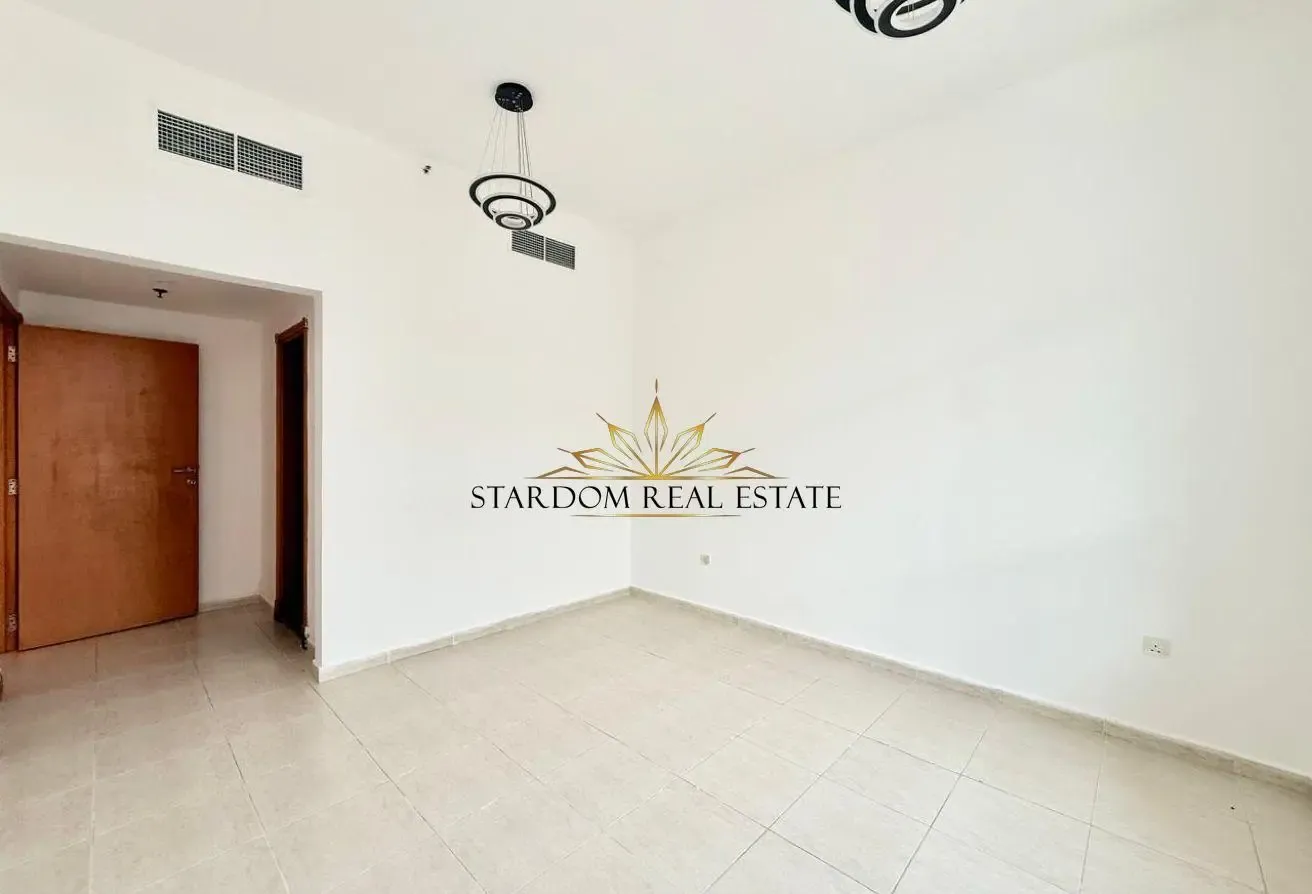 1 BEDROOM | SWIMMING POOL VIEW | VACANT