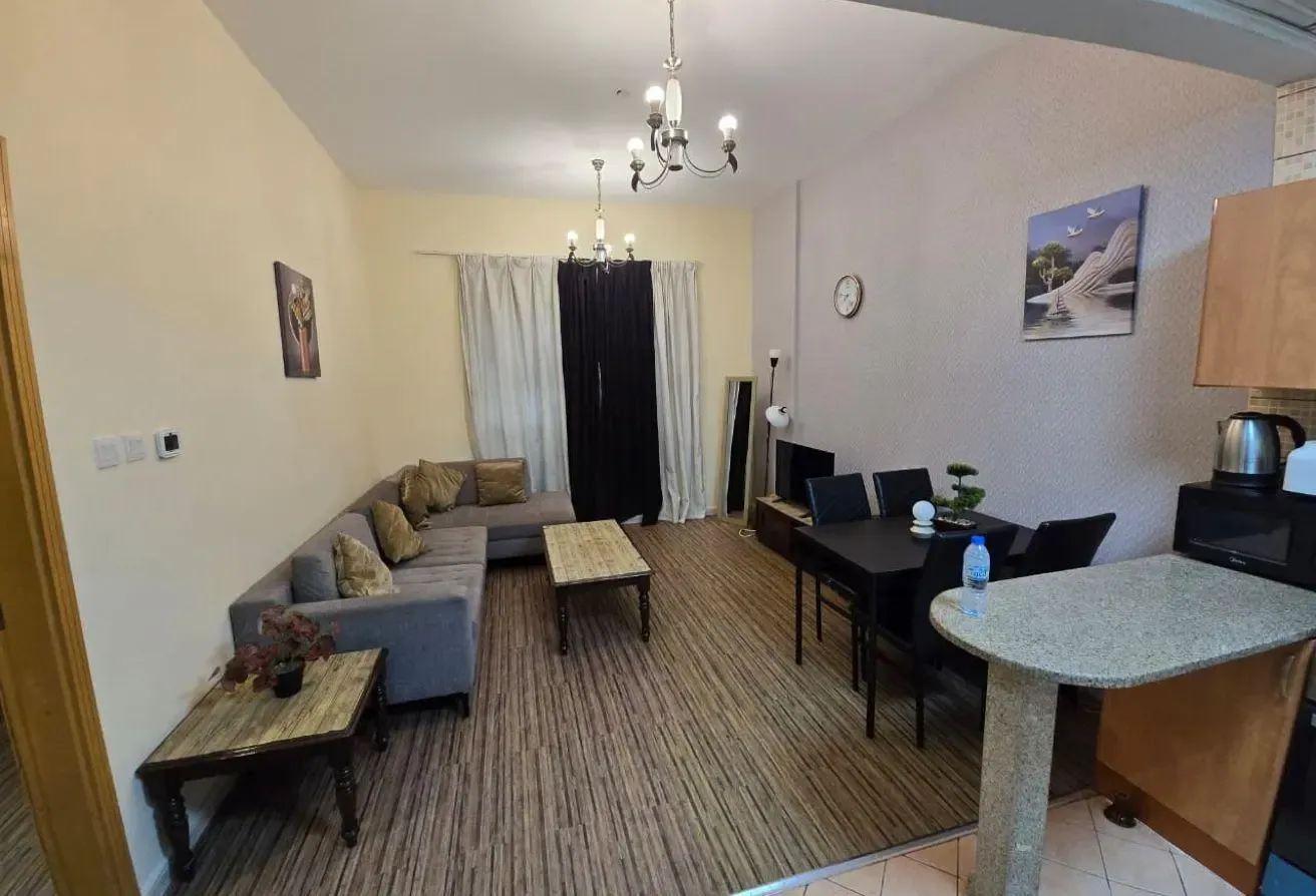 Furnished | Spacious | Flexible Rental Options