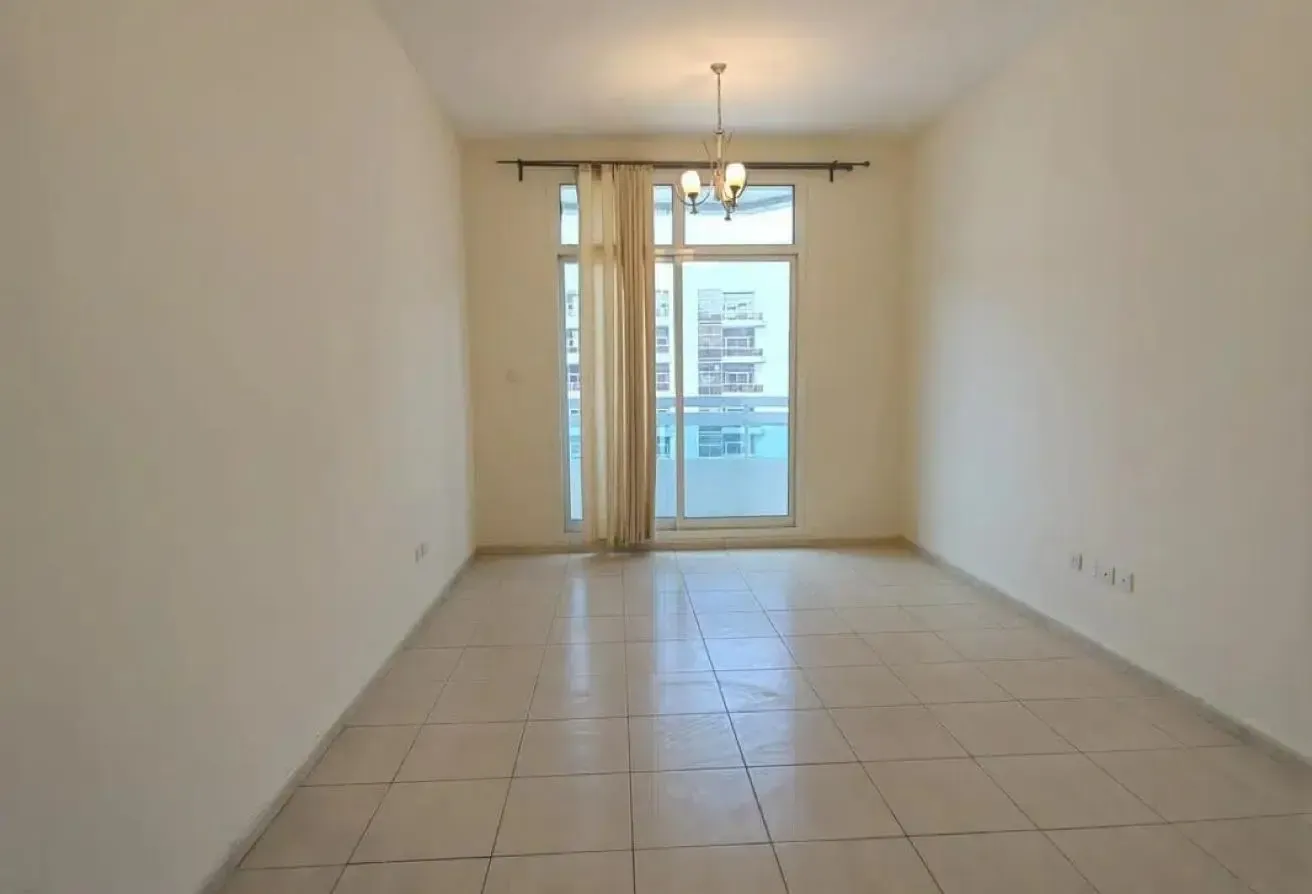 1 Bedroom | Balcony | Closed Kitchen | Pool | DSO