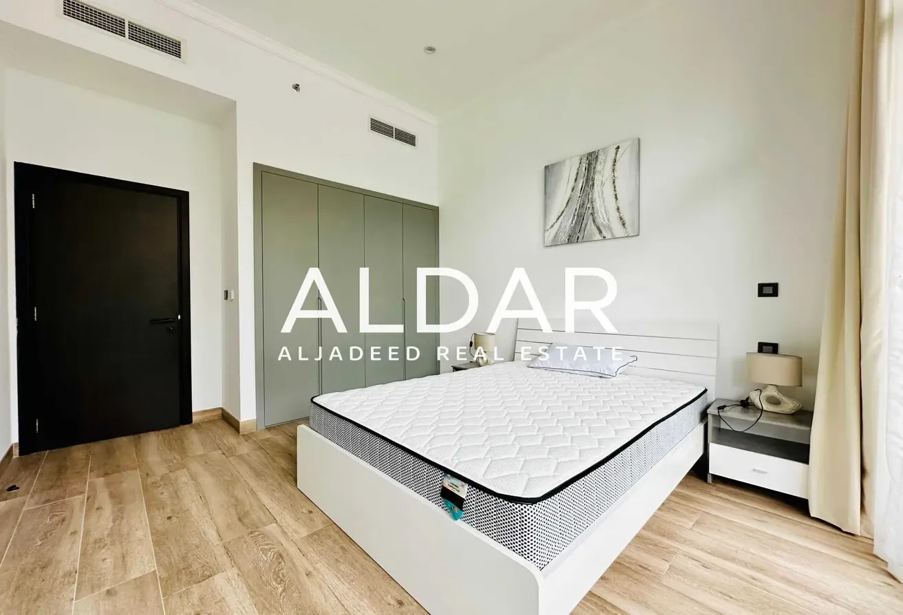 Renovated|Luxury Furnished|Massive Terrace|Vacant
