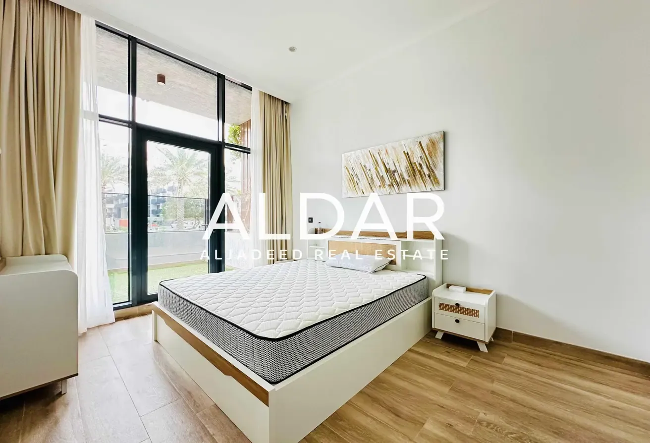 Renovated|Luxury Furnished|Massive Terrace|Vacant