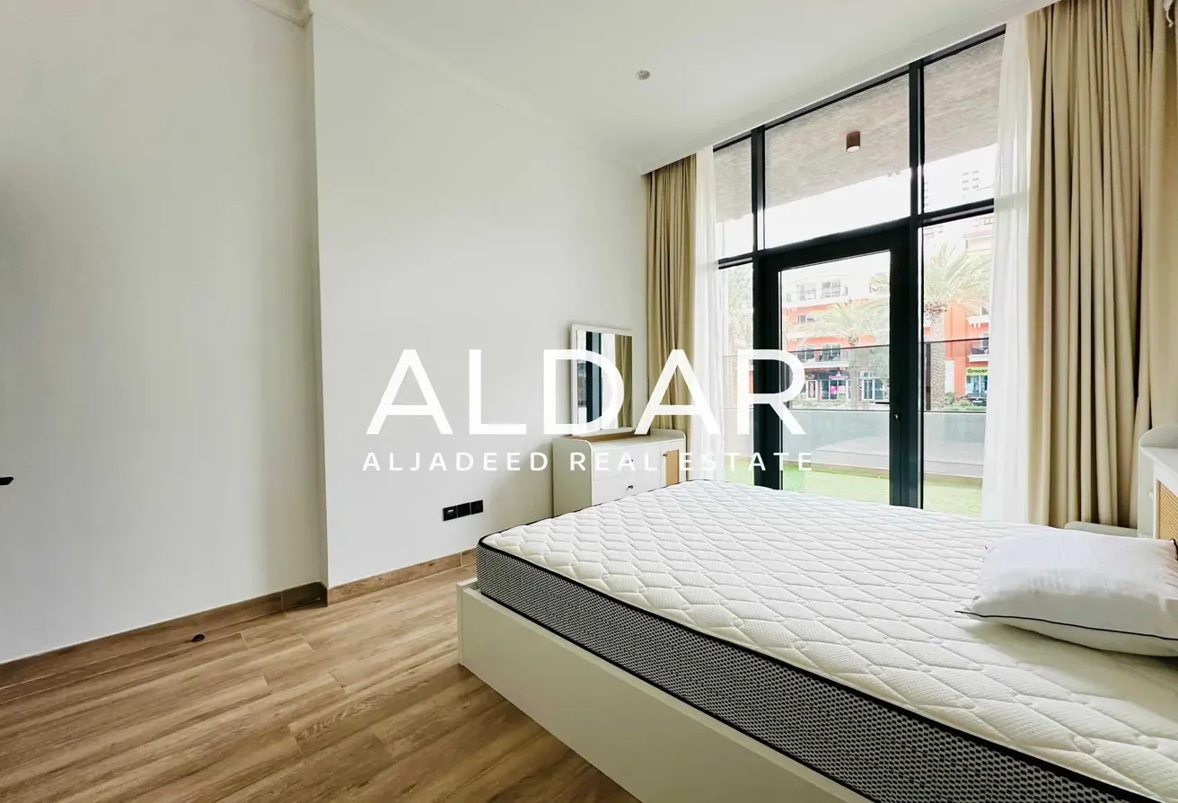 Renovated|Luxury Furnished|Massive Terrace|Vacant