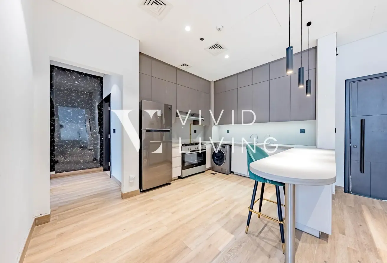 Large Layout | Furnished | Garden