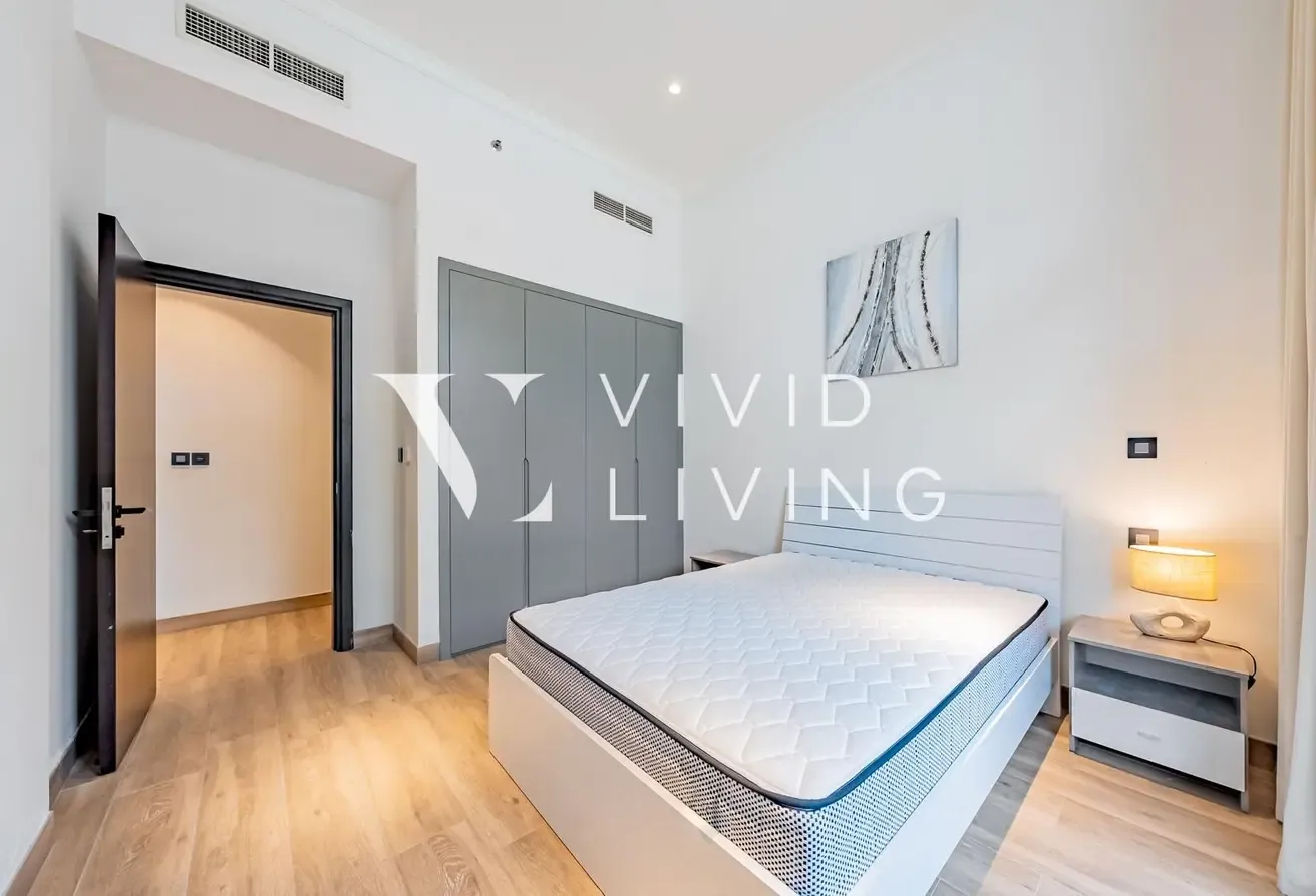 Large Layout | Furnished | Garden