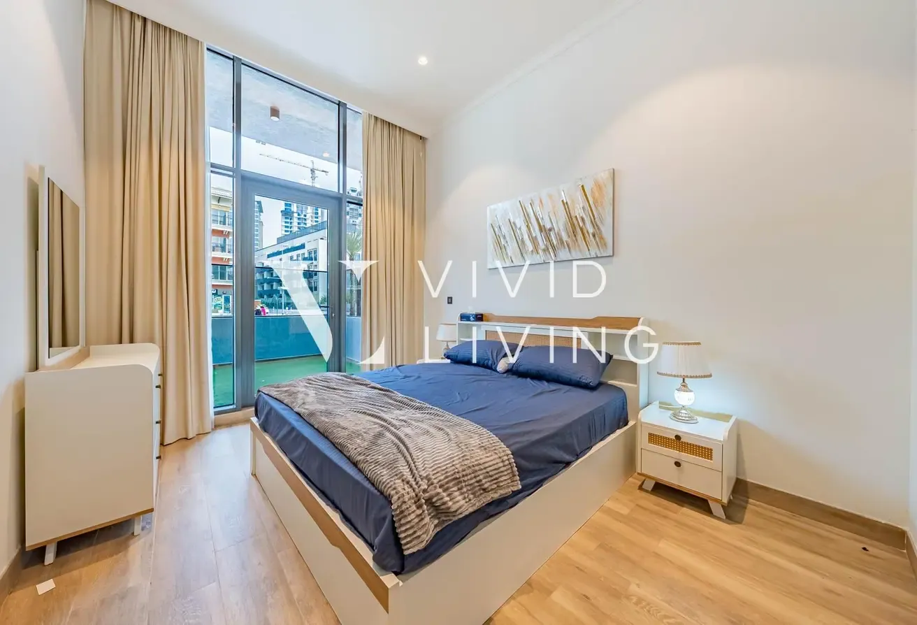 Large Layout | Furnished | Garden