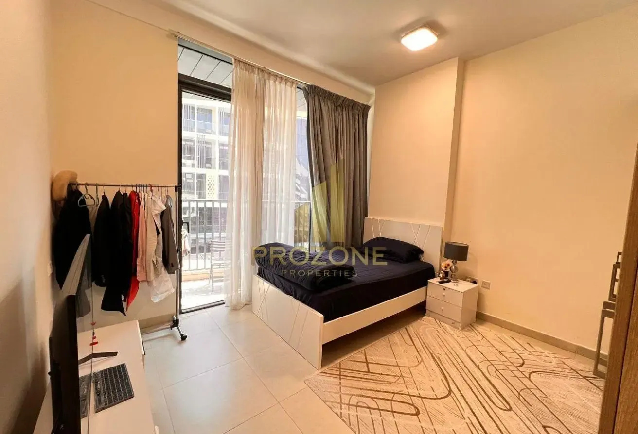 Fully Furnished | Close to Park | Vacant