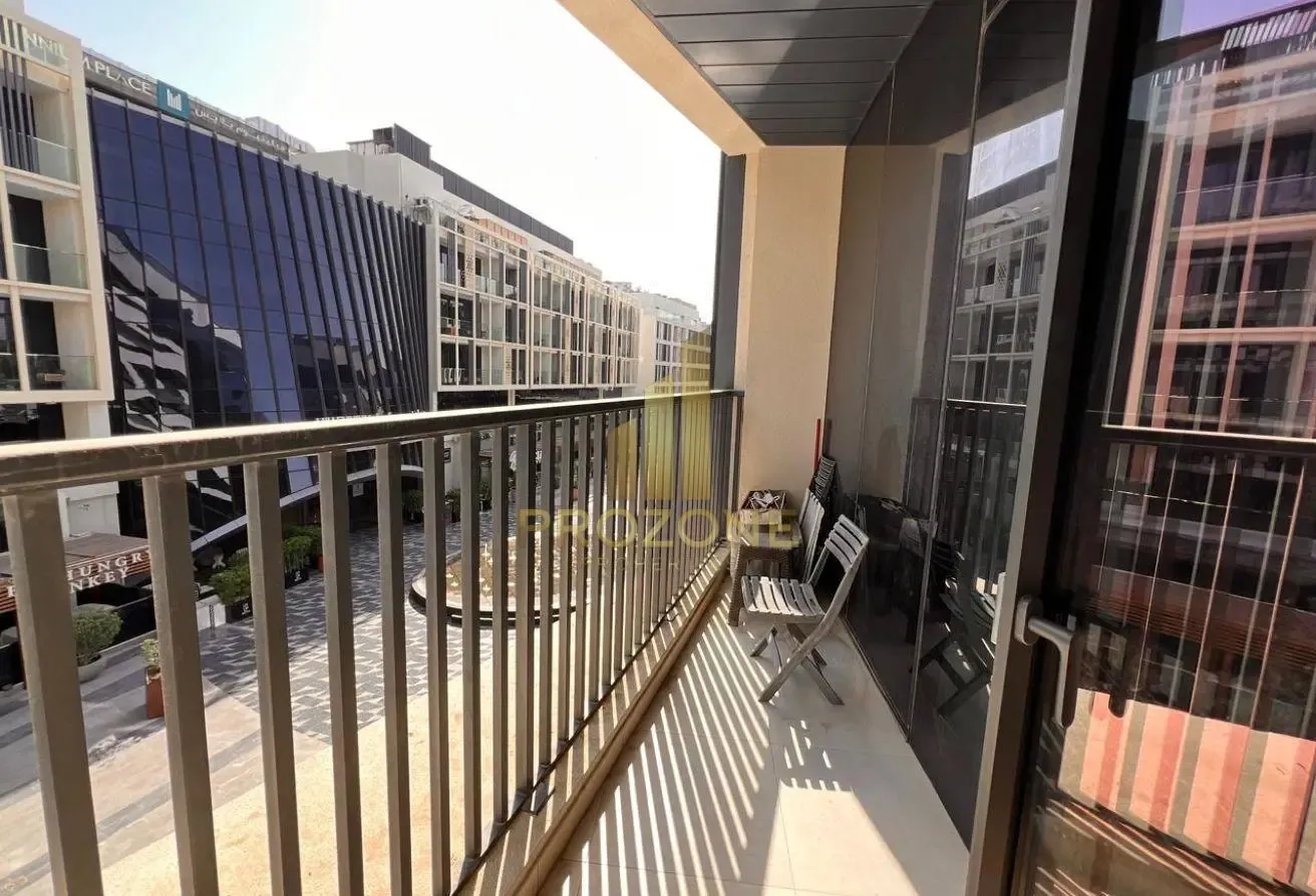 Fully Furnished | Close to Park | Vacant