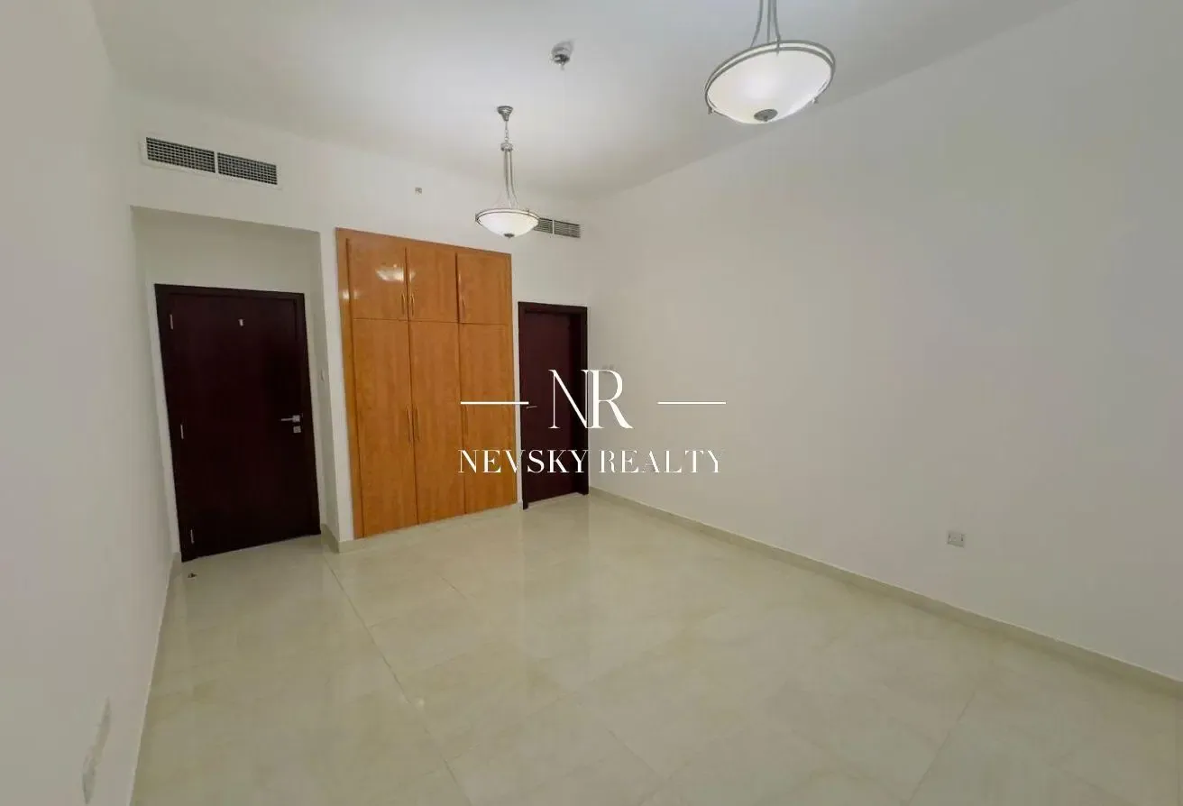 REAL UNIT | ONE BEDROOM | READY TO MOVE | SPACIOUS