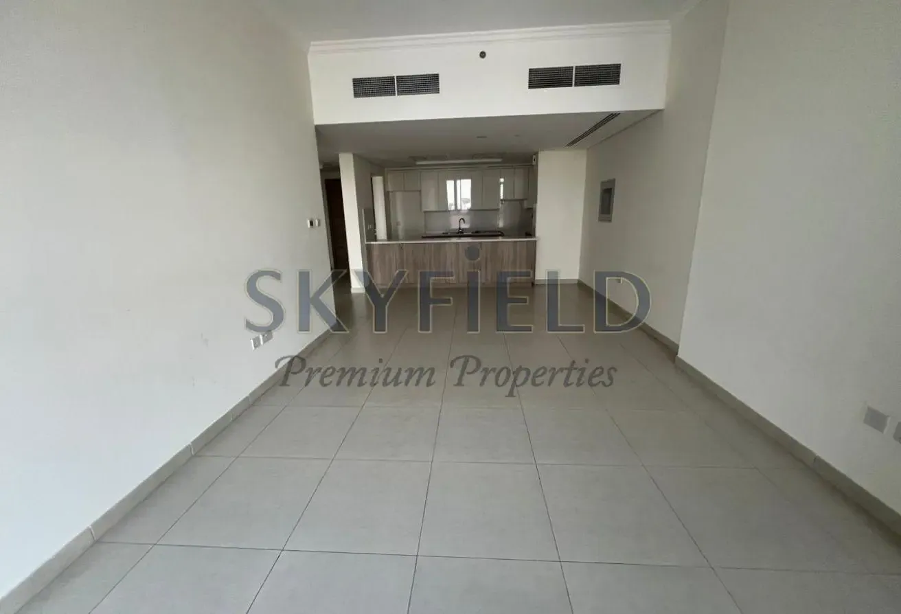Luxury | Spacious | Huge Layout | Ready to Move