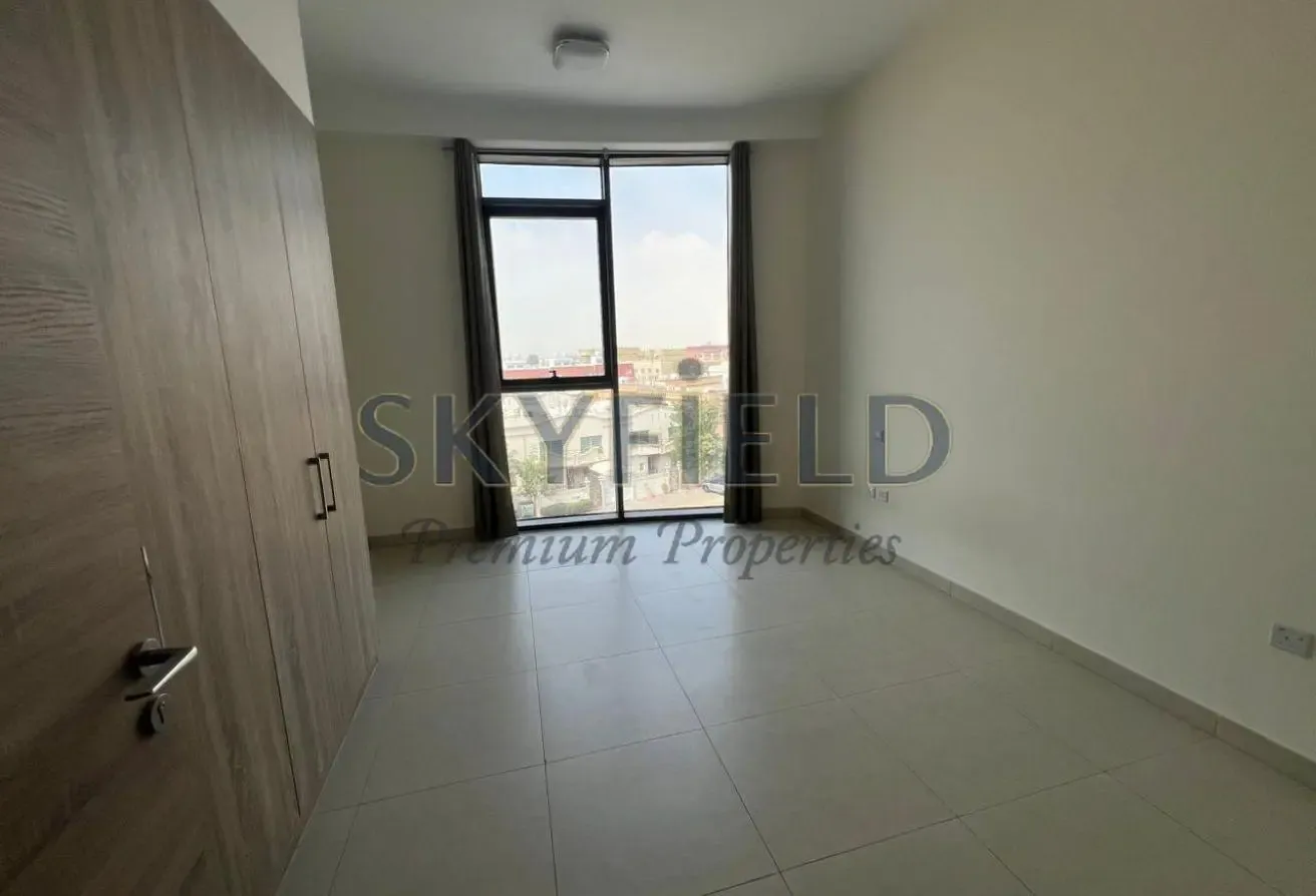 Luxury | Spacious | Huge Layout | Ready to Move