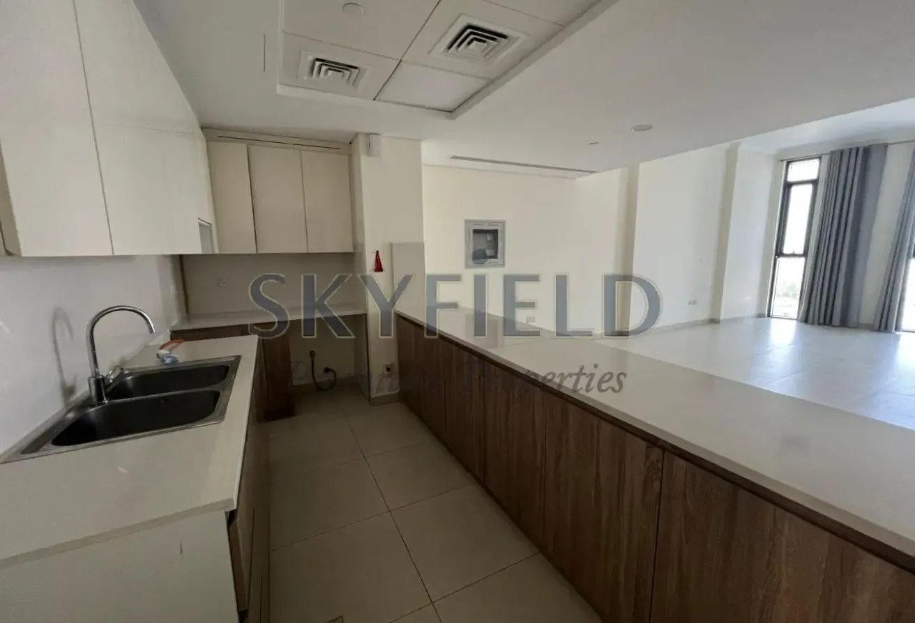 Luxury | Spacious | Huge Layout | Ready to Move