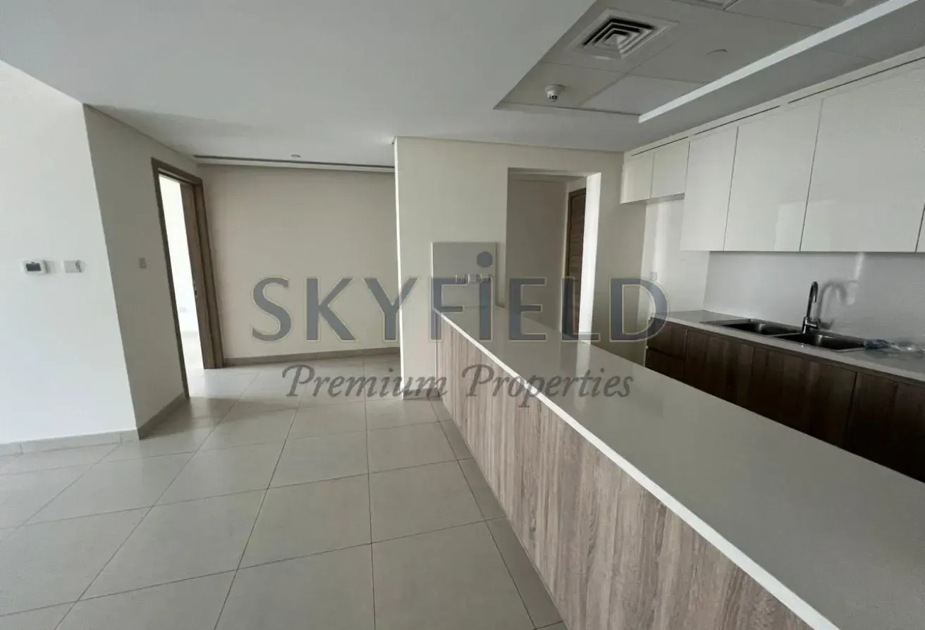 Luxury | Spacious | Huge Layout | Ready to Move