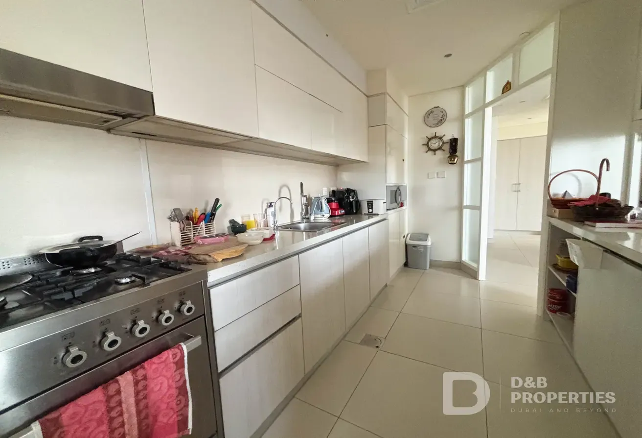 Available Now | Upgraded Unit | Multiple Cheques