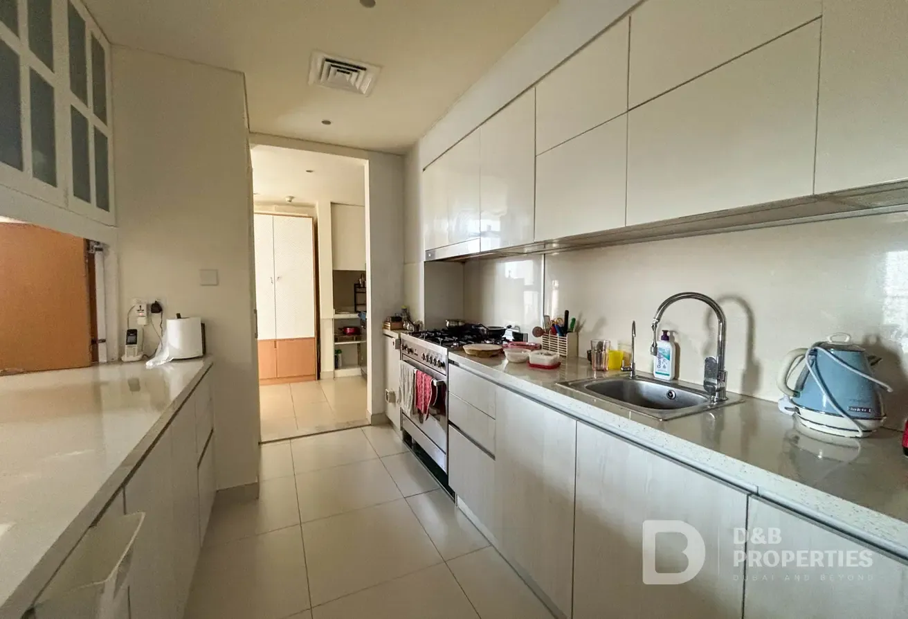Available Now | Upgraded Unit | Multiple Cheques