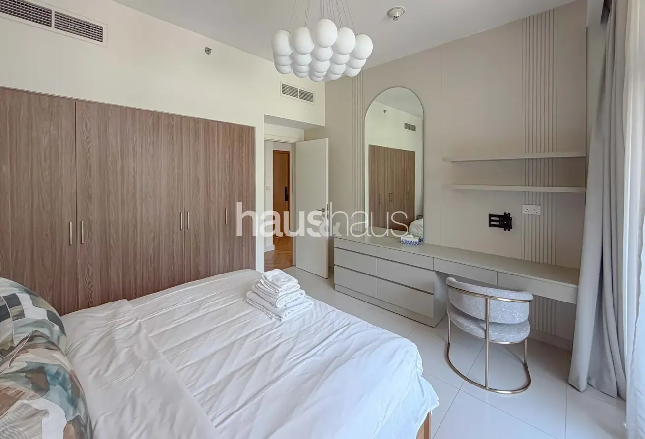 Upgraded | Garden View | Fully Furnished