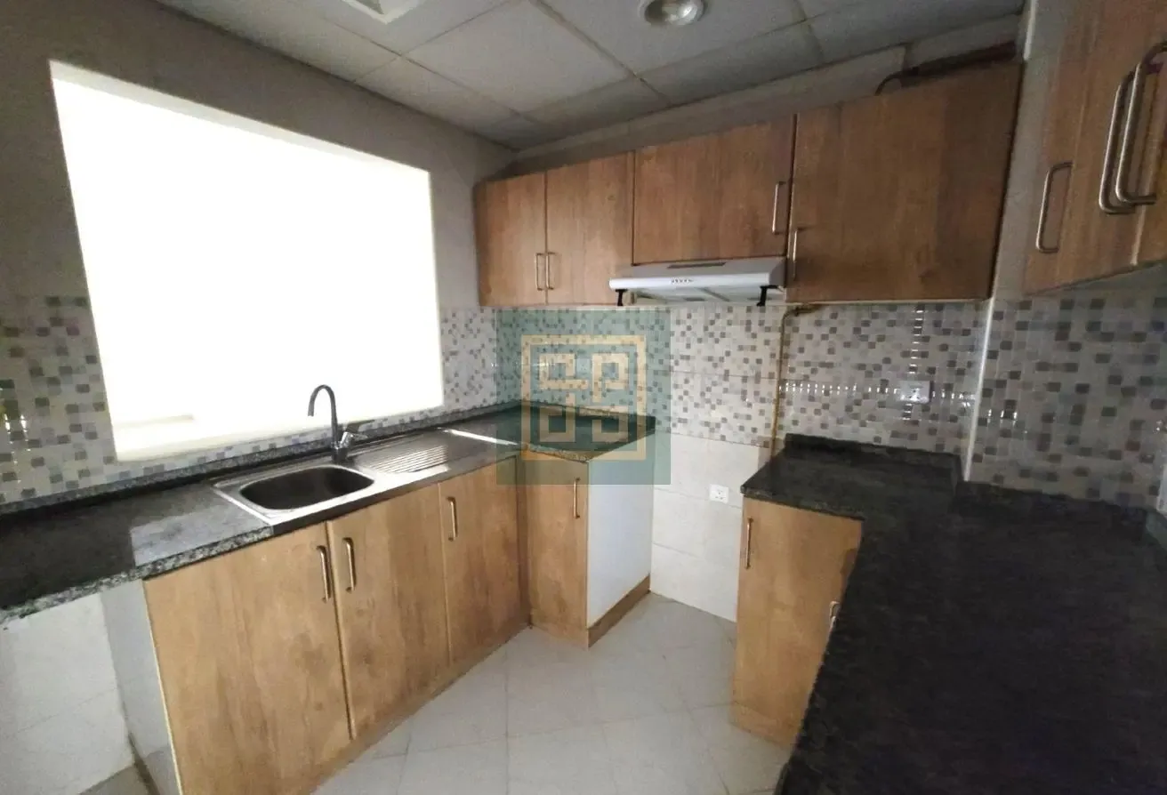 Well Maintained| Spacious layout| Ready to movein