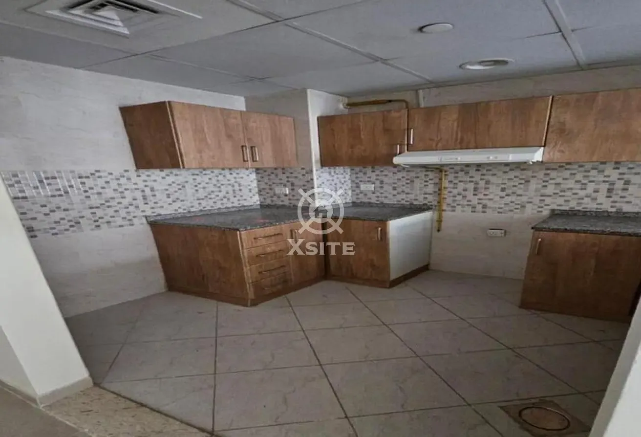 Modern Layout| Community View | Ready to Move