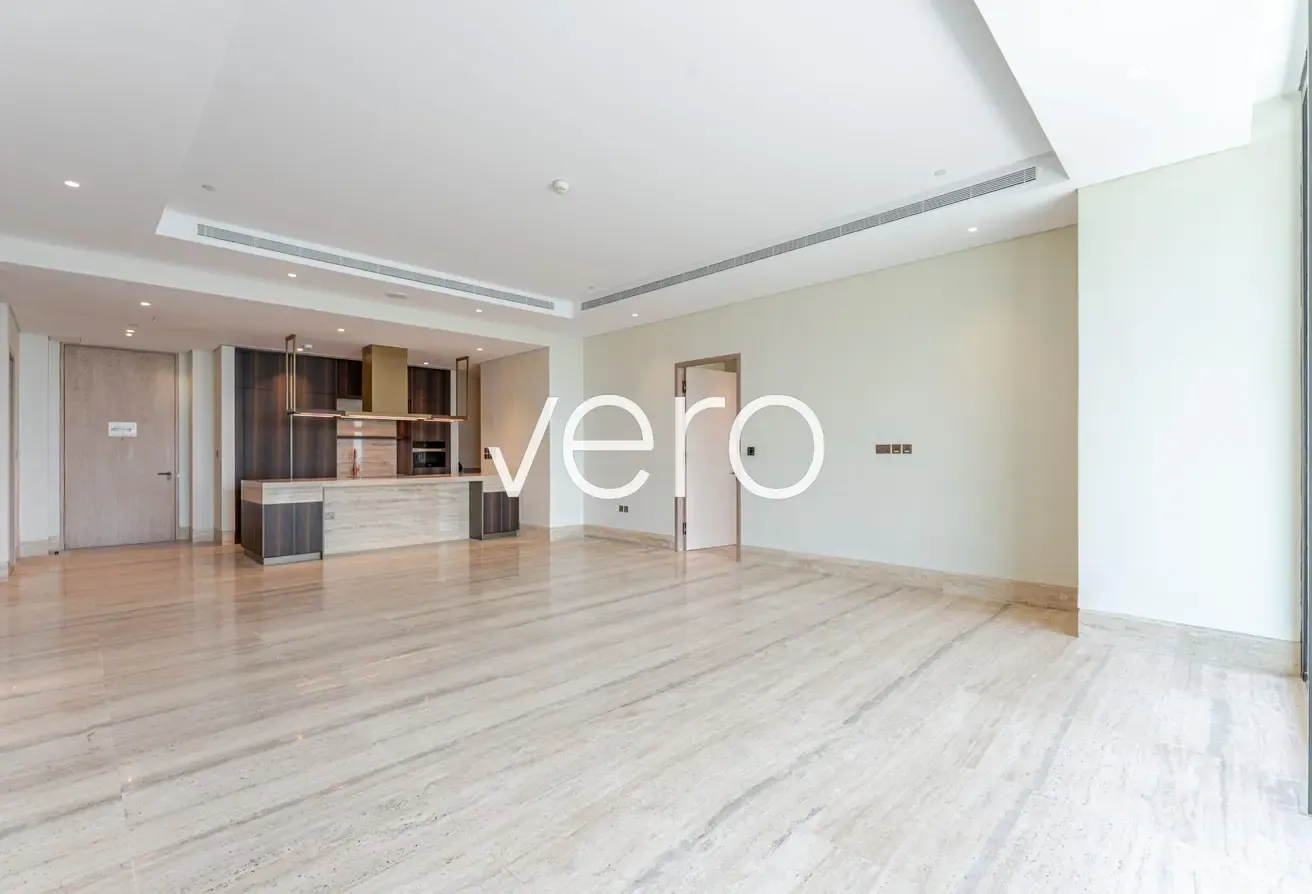 Smart Home + Study | Sea View | Vacant