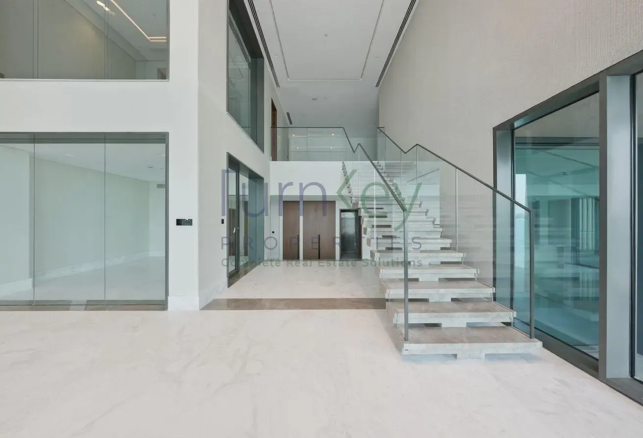 READY TO MOVE I LUXURY DUPLEX WITH PRIVATE POOL
