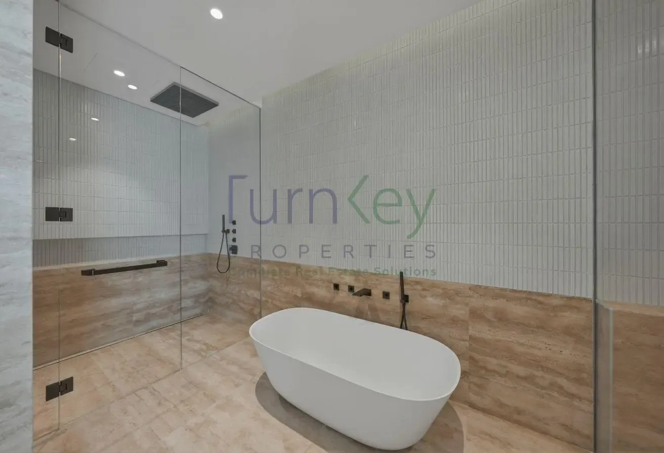READY TO MOVE I LUXURY DUPLEX WITH PRIVATE POOL