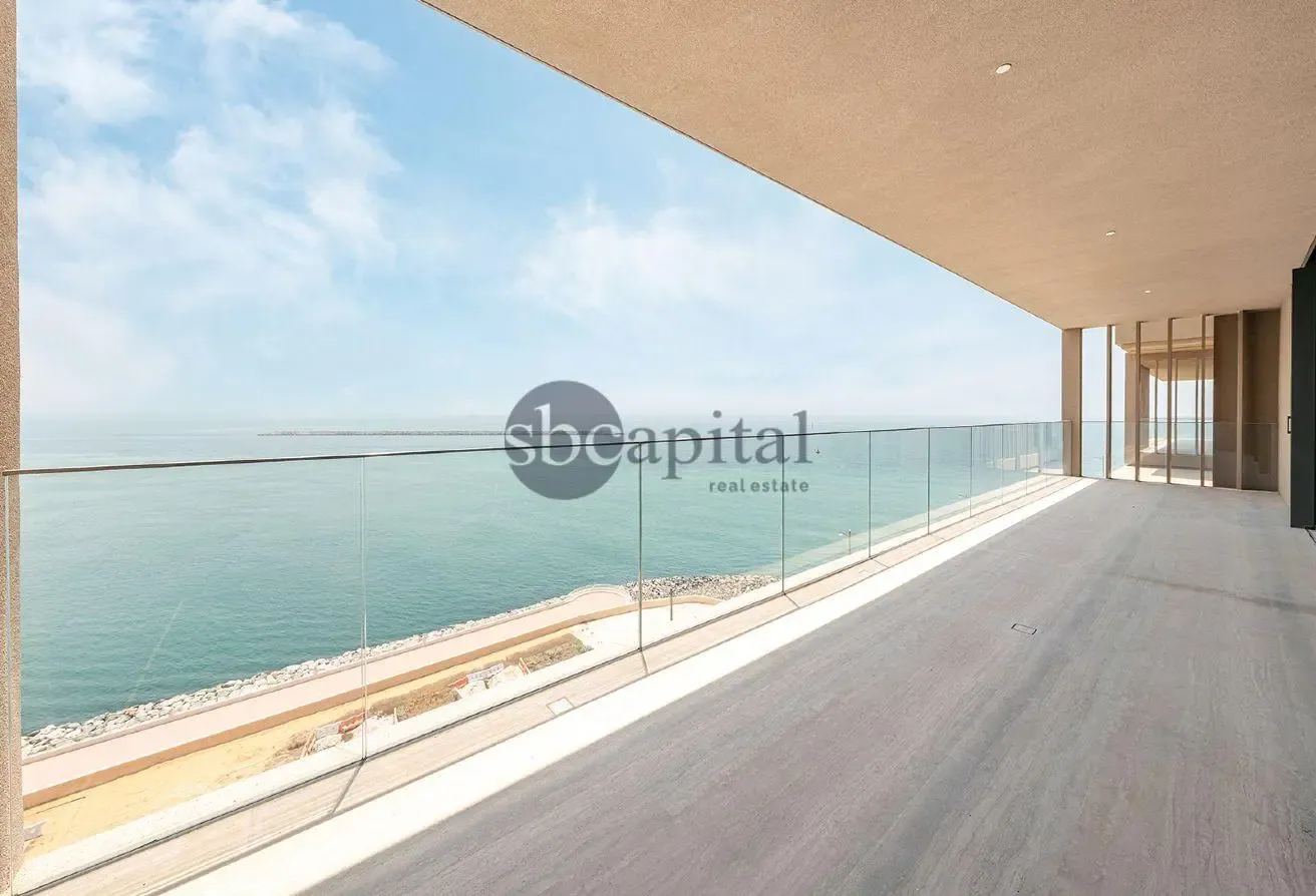 LUXURY LIVING | 2BR-APARTMENT | BEACH FRONT |