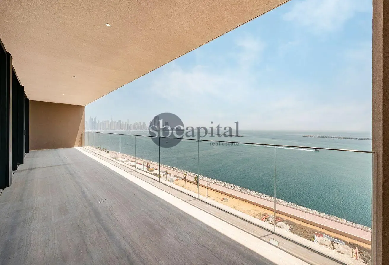 LUXURY LIVING | 2BR-APARTMENT | BEACH FRONT |