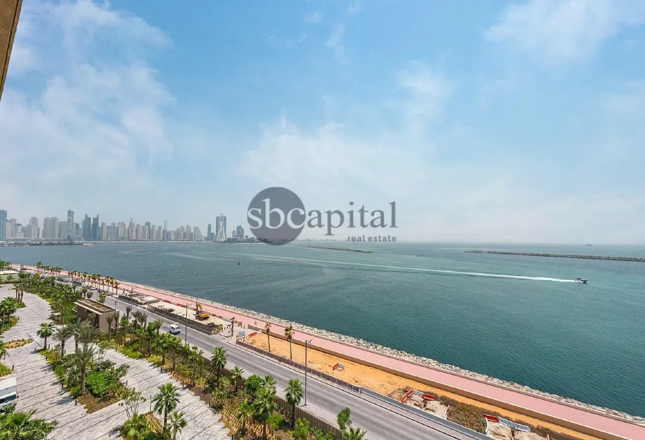 LUXURY LIVING | 2BR-APARTMENT | BEACH FRONT |