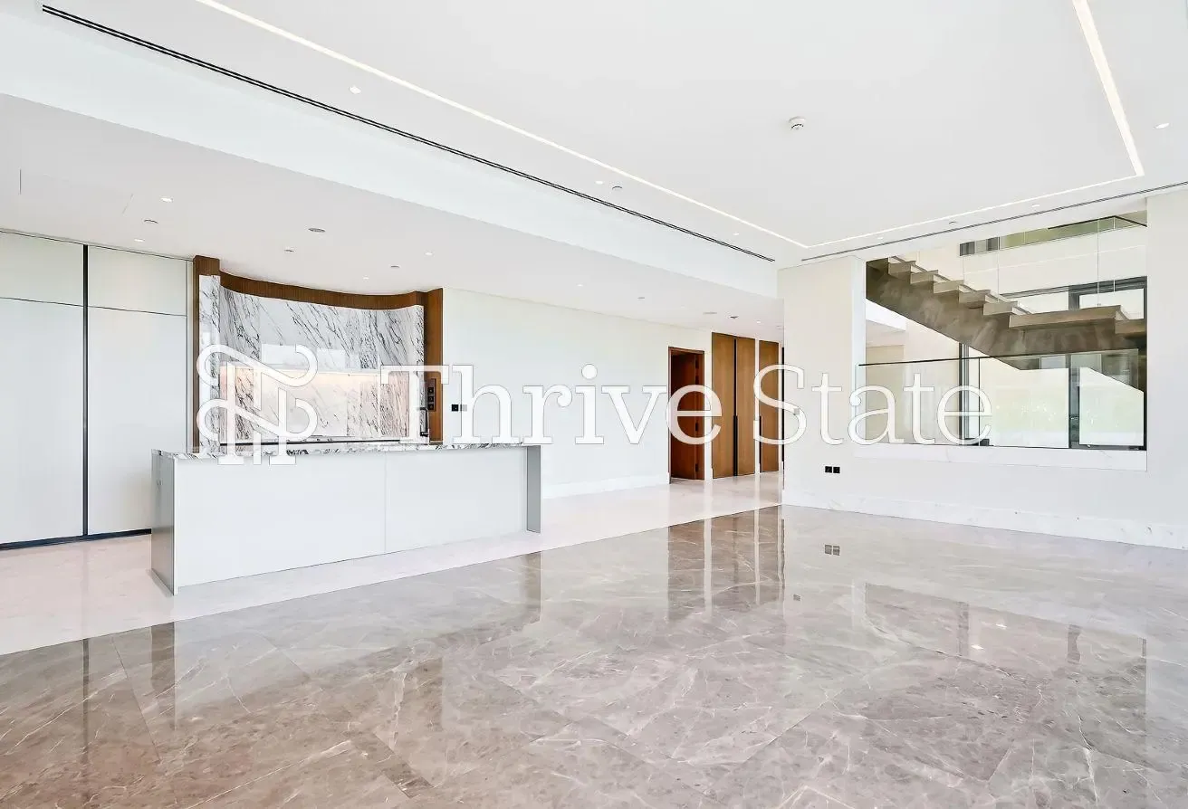 Sky Villa Duplex | Private Pool | Keys in Hand