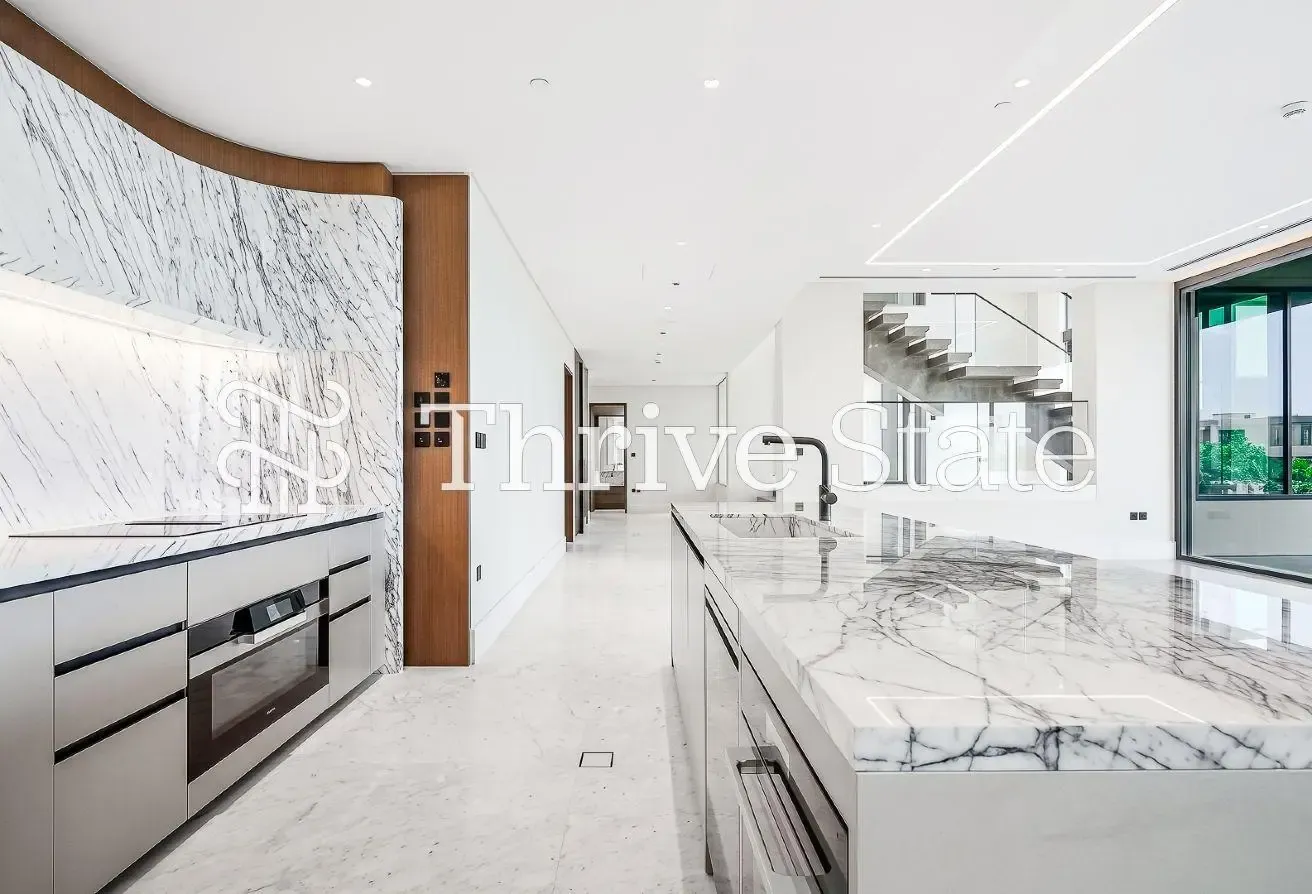 Sky Villa Duplex | Private Pool | Keys in Hand