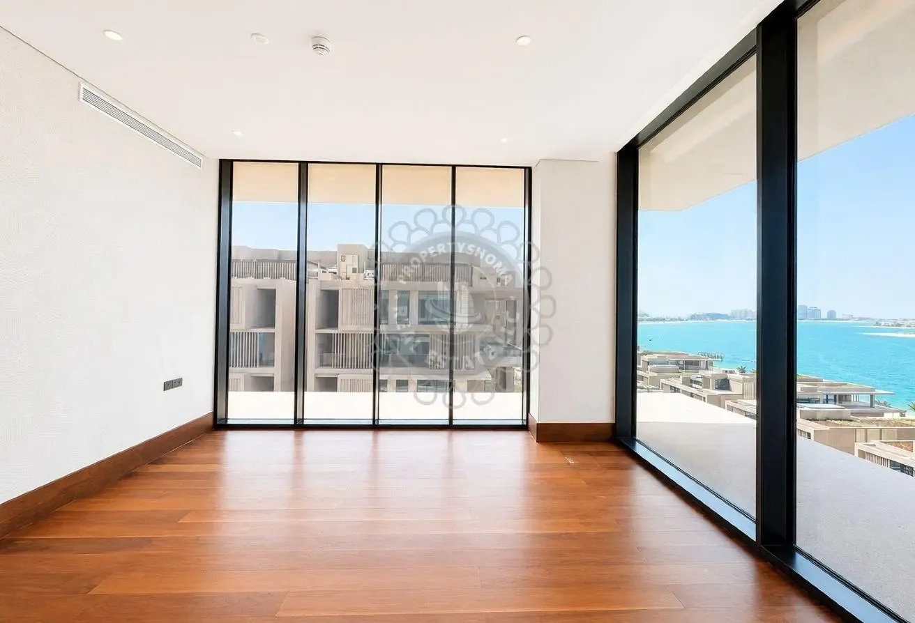 Exclusive High floor sky villa with private pool