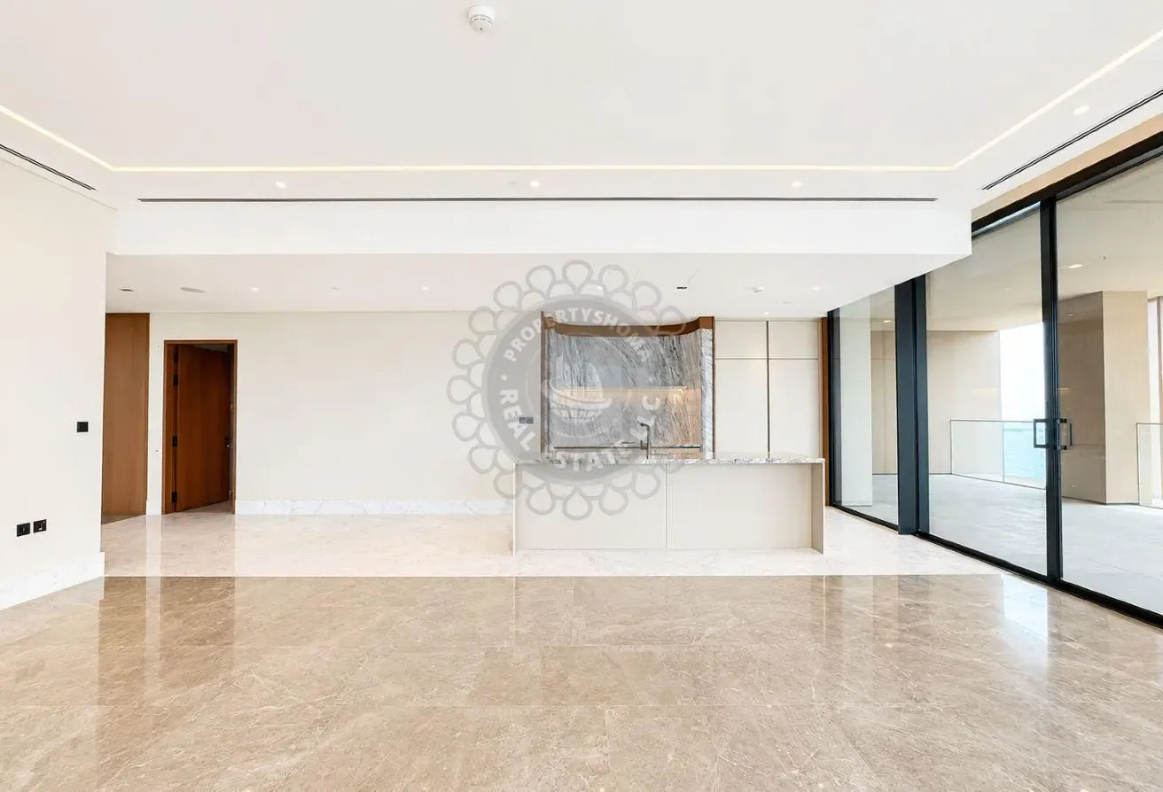 Exclusive High floor sky villa with private pool