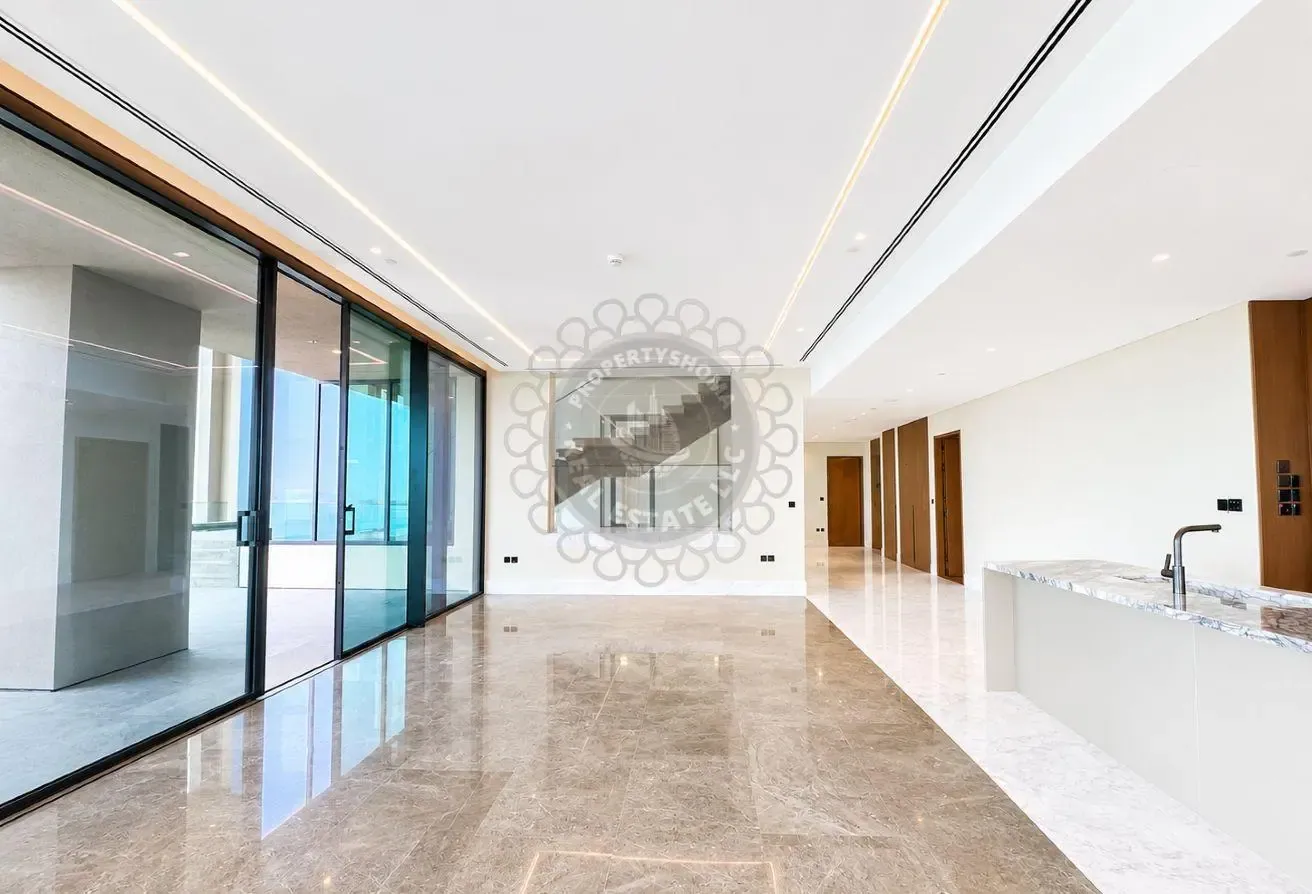 Exclusive High floor sky villa with private pool