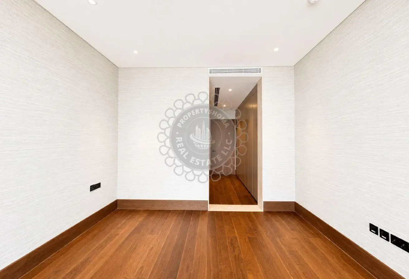 Exclusive High floor sky villa with private pool