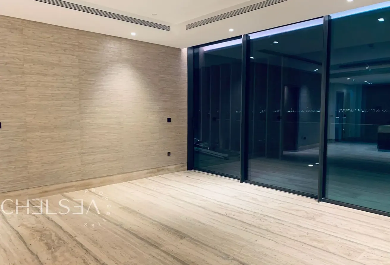 FULL OCEAN SUNSET | TOP FLOOR | MULTIPLE OPTIONS