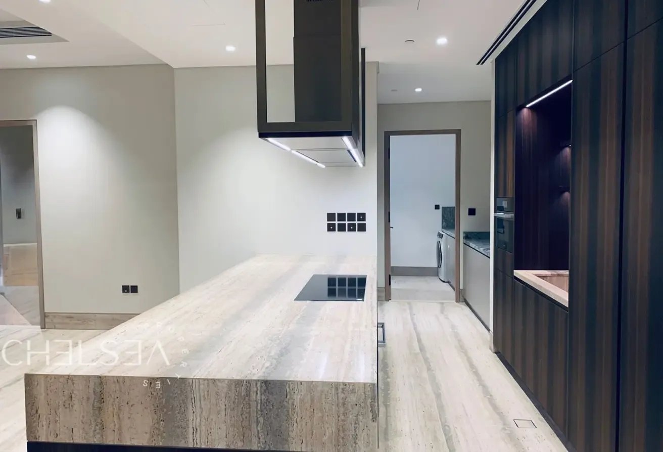 FULL OCEAN SUNSET | TOP FLOOR  | MULTIPLE OPTIONS